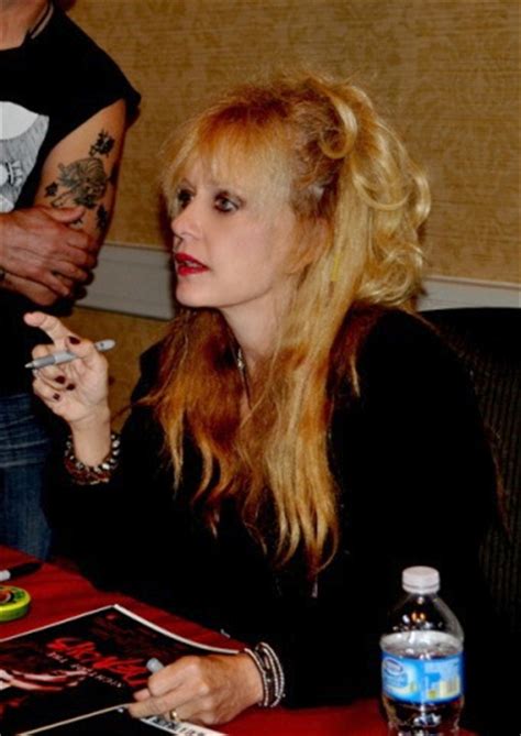  Unveiling the Secrets Behind Linnea Quigley's Age and Height 