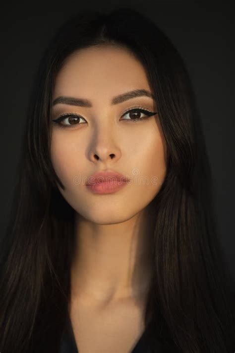 A Fascinating Profile of an Asian Beauty