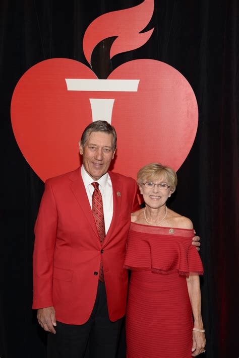 A Heart for Giving: Linda Lay's Philanthropic Contributions