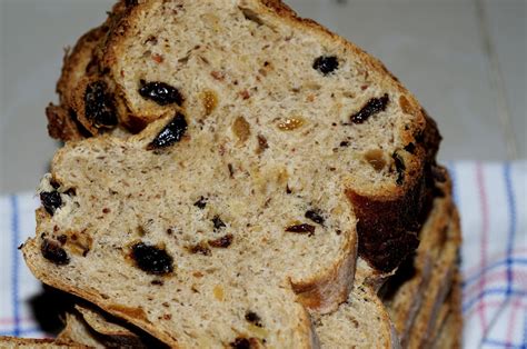 A Journey into Gastronomic Discovery through Raisin Bread