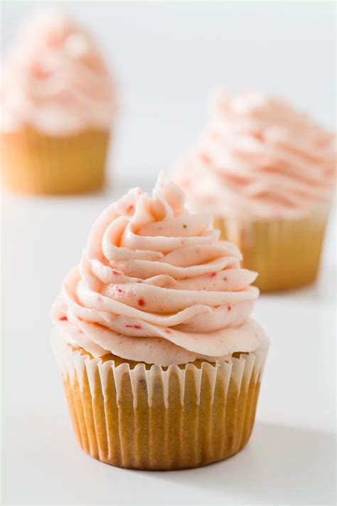 A Step-by-Step Guide to Achieving Moist and Flavorful Cupcakes in a Pretty Shade of Pink