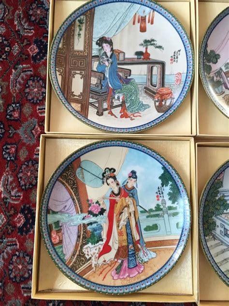 A Window into the Past: Red Mansions Plates as Historical Documentation