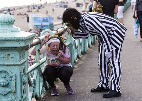 A cultural perspective on the experience of having one's hair sniffed