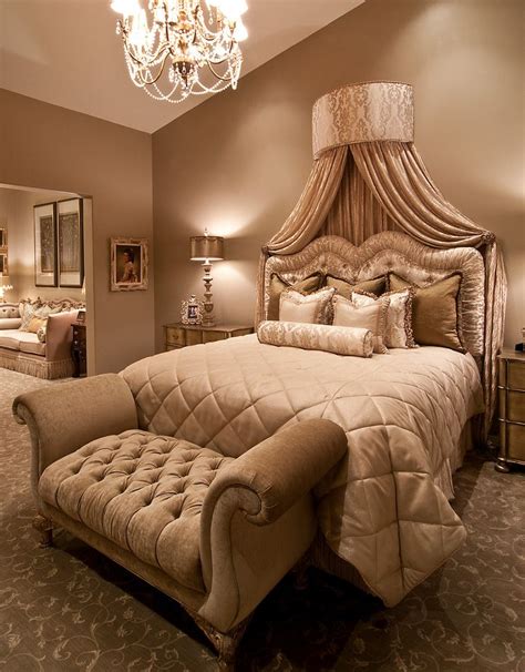 Adding a Touch of Glamour to Your Bedroom Decor with Exquisite Silk Accessories