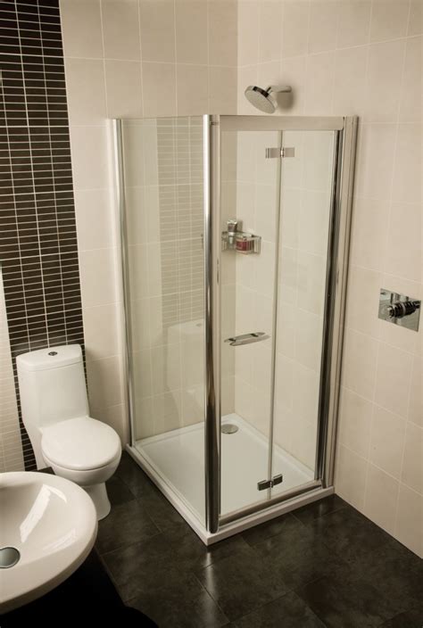 Advantages of a Compact Shower in a Limited Space