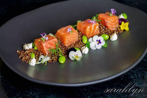 Aesthetic Pleasures: Exploring the Art of Plating and Presentation