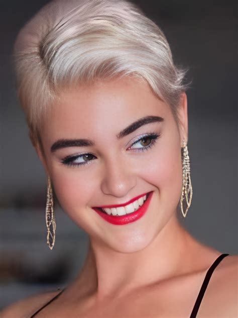 Age of Stefania Ferrario