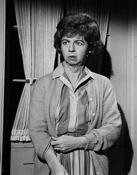 Alice Pearce's Rise to Fame and Iconic Role in the Classic TV Show "Bewitched"