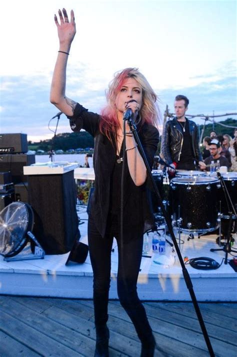 Alison Mosshart: A Rising Star in the Rock and Roll World