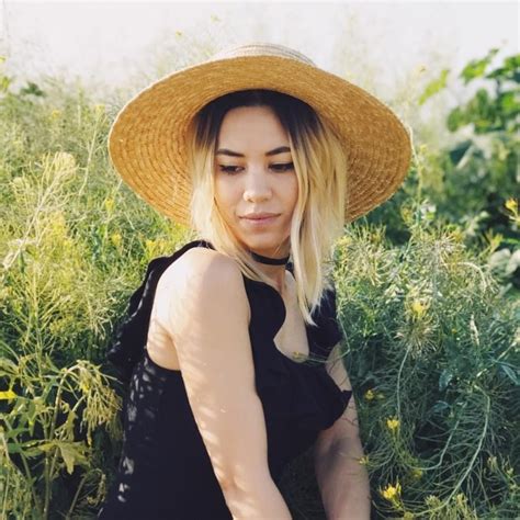 Amanda Faye - From Hometown Girl to Online Phenomenon