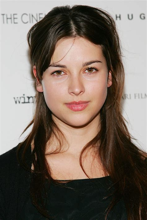 Amelia Warner - A Versatile and Accomplished Persona in the World of Entertainment