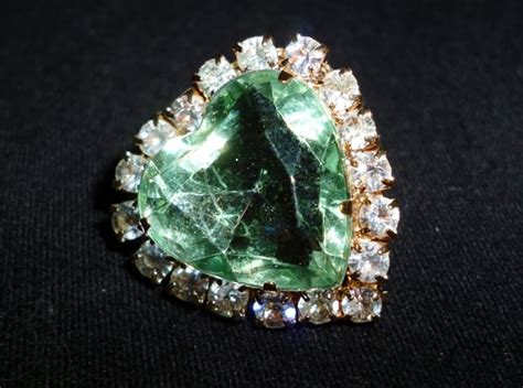 An Examination of the Symbolic Significance Associated with the Emerald Garment