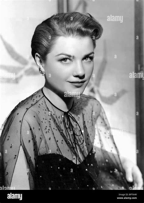 Anne Baxter: A Trailblazing Actress Ahead of Her Time