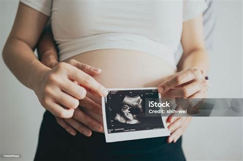 Anticipating Parents: A Profound Connection with the Unborn