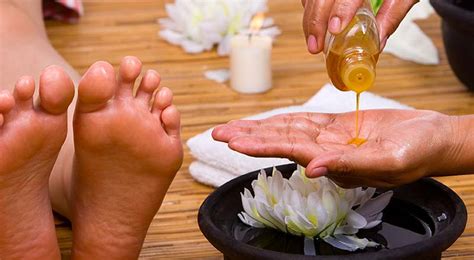 Aromatherapy and Foot Massage: A Perfect Pair