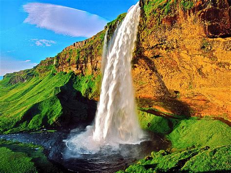 Astonishing Natural Wonders: Discovering the World's Most Breathtaking Waterfalls