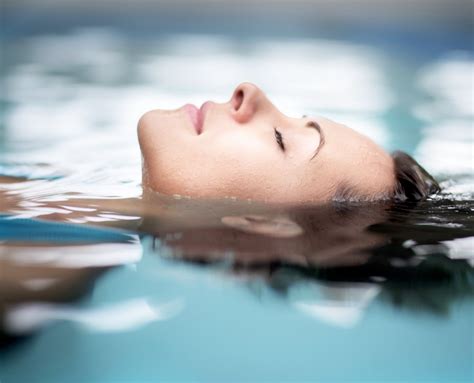 Bathtime Bliss: Discover the Advantages of Hydrotherapy and Healing Minerals