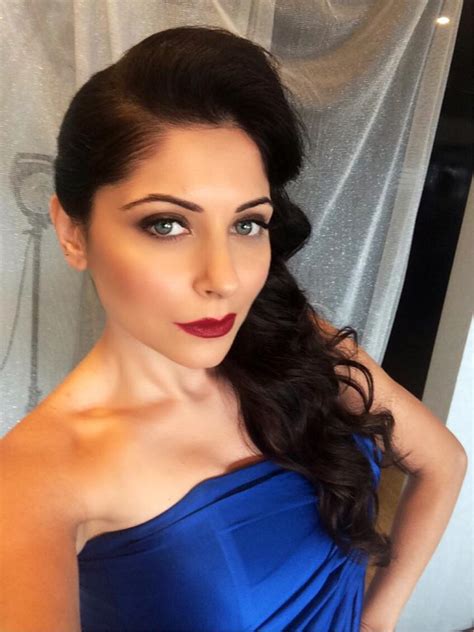 Behind the Glamour: Exploring Kanika Kapoor's Physique