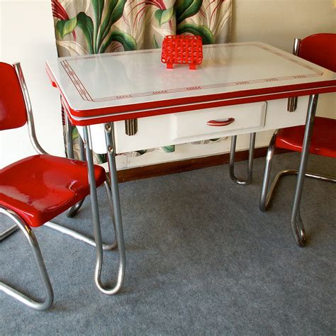 Beyond tables: Other vintage furniture pieces to complete the nostalgic aesthetic