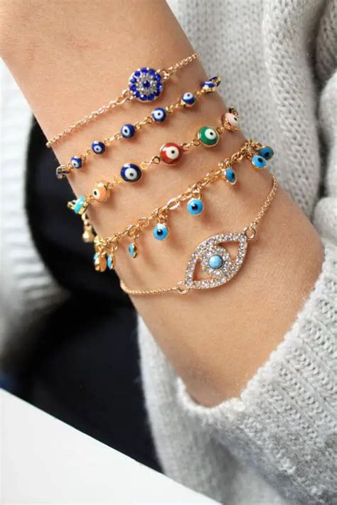 Bracelets as a Fashion Statement: Trends and Styles