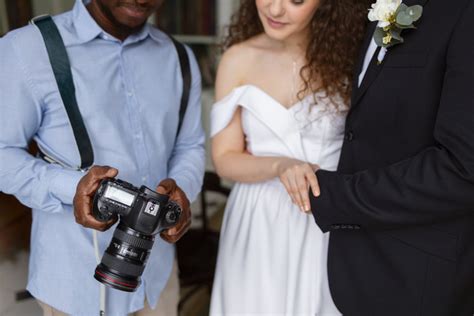 Capturing Memories: Choosing the Right Photographer