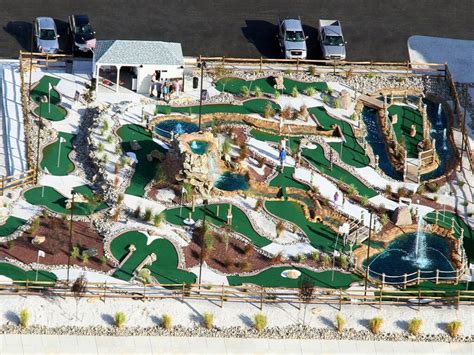 Choosing the Ideal Course for Your Miniature Golf Expedition