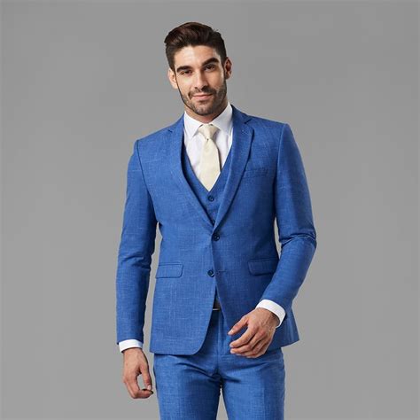 Choosing the Perfect Fit: Tailoring Your Indigo Attire with Elegance