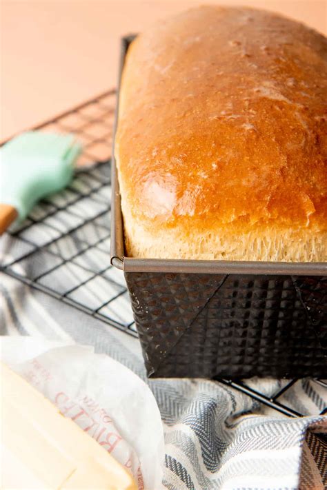 Choosing the Perfect Gear for Crafting Your Homemade Loaves