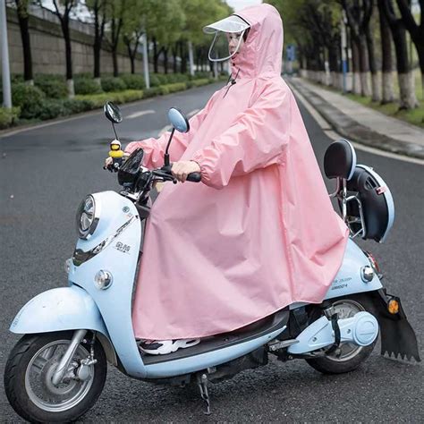 Choosing the Right Material: Exploring the Options for Raincoats