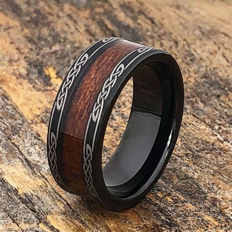 Choosing the Right Wooden Ring: Exploring a Variety of Styles and Designs