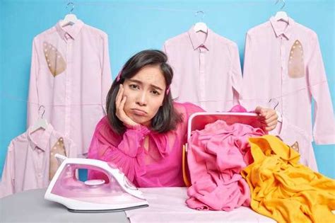 Common Dream Scenarios Involving Laundry and Their Possible Meanings