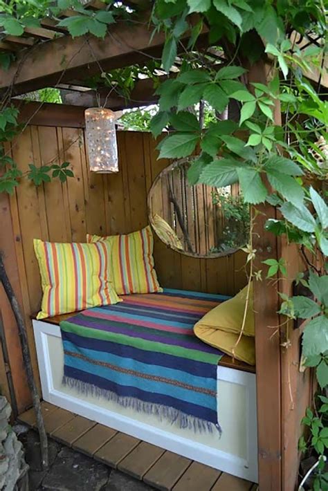 Creating a Cozy Reading Nook on Your Outdoor Veranda