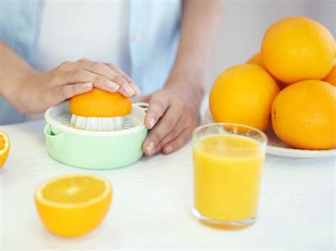 Creating the Perfect Batch of Homemade Orange Juice: A Step-by-Step Guide