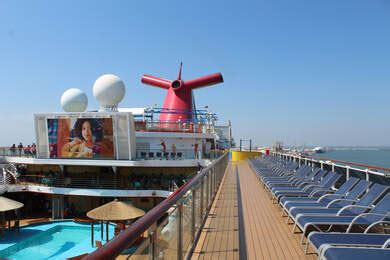 Cruising the Waves: Tips for Maximizing Your Enjoyment Onboard