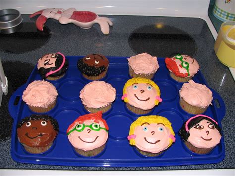 Cupcakes as an Art Form: The Emergence of Cupcake Sculpting