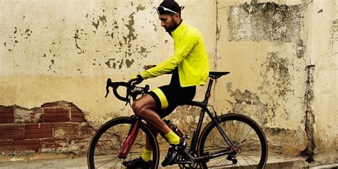 Cycling Fashion Trends: Balancing Style and Practicality