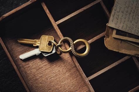 Deciphering the Symbolic Significance of Vehicle Theft in Dreams: Unlocking the Secrets Behind Misplaced Keys