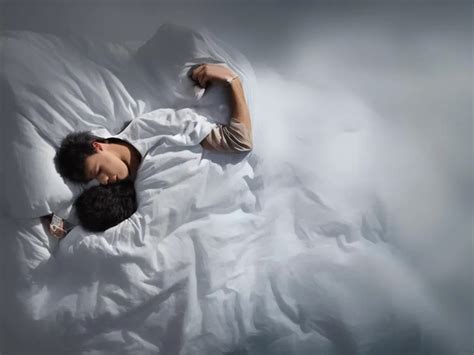 Decoding the Cryptic Symbolism of Observing Strangulation in Dreams