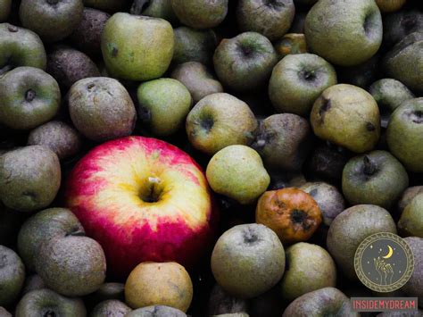 Decoding the Meaning Behind Dreams of Rotting Fruit: Indicators of Unresolved Emotions