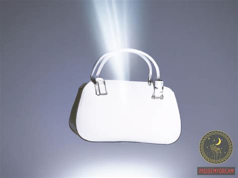 Decoding the Significance of a Handbag in the Realm of Dream Psychology