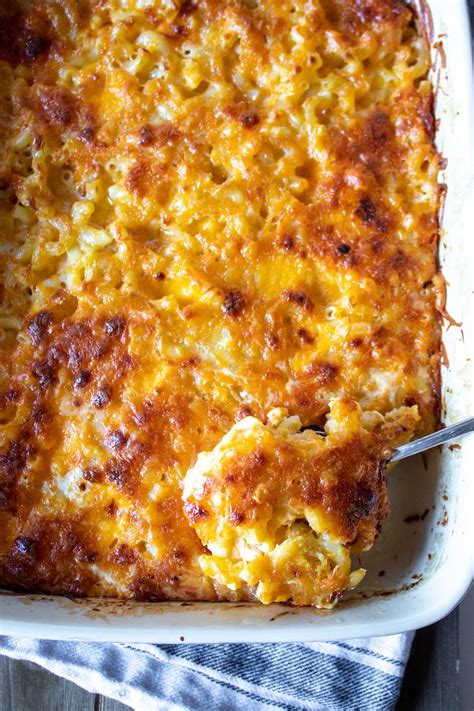 Delight in the Creaminess of Our Cheesy Baked Macaroni and Cheese