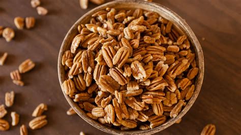 Discover the Art of Properly Storing and Preserving Pecans