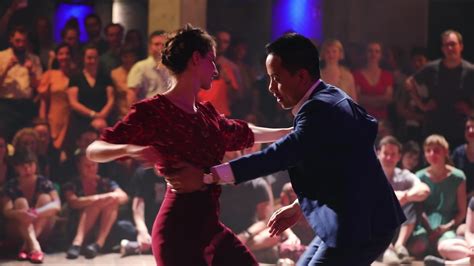 Discover the Beauty of Slow Dance: Let the Rhythm Take the Lead