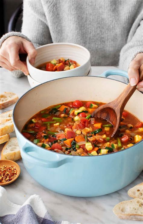 Discover the Delights of Vegetarian and Vegan Soups