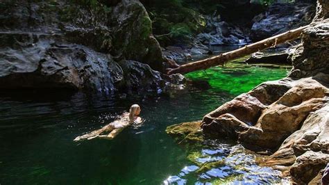 Discover the Enchantment of Emerald Swimming Locations