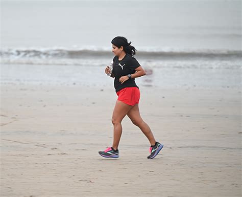 Discover the Health Benefits of Beach Striding