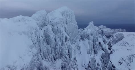 Discover the Tranquil Splendor of Winter