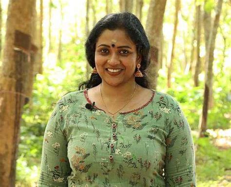 Discovering Manju Pathrose's Age, Height, and Figure