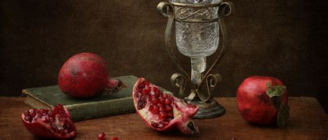 Dive into the History of Pomegranate Juice and Its Cultural Significance