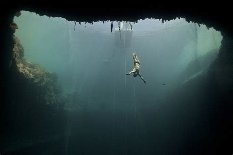 Diving into the Abyss: The Psychological Impact of Unfulfilled Dreams